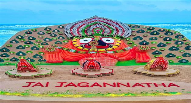 Khabar Odisha:sand-Art-installation-with-101-idols-of-Maha-Prabhu-Jagannath-on-Puri-beach