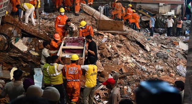 Khabar Odisha:satya-niketan-building-collapse-basement-waterlogging-reason