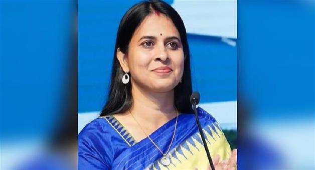 Khabar Odisha:shreemayee-mishra-again-targets-pandian