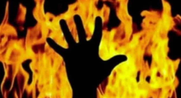 Khabar Odisha:son-sets-fire-on-his-mother