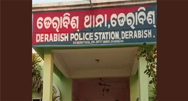 Khabar Odisha:student-makes-rockus-in-front-derabish-college