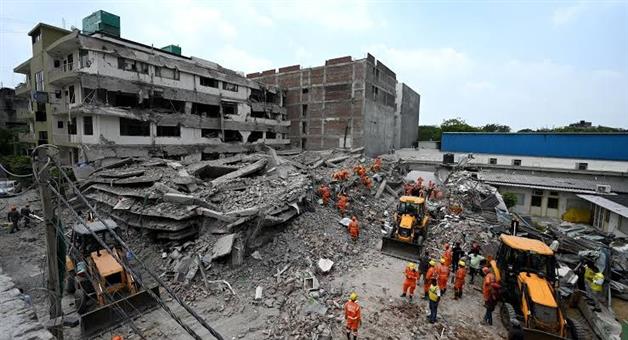 Khabar Odisha:supreme-court-seeks-report-on-illeagal-and-unsafe-building-reports