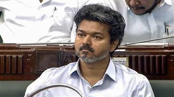 Khabar Odisha:tamil-nadu-cm-thalapathy-vijay-security-breach-couple-detained