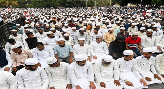 Khabar Odisha:telengana-govt-will-give-reservation--to-14-muslim-castes
