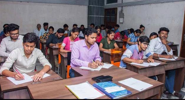 Khabar Odisha:tet-exam-is-compulsory-for-all-teachers-says-supreme-court