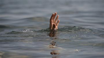 Khabar Odisha:the-young-man-drowned-in-the-river