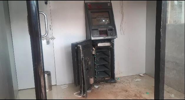 Khabar Odisha:thieves-spray-paint-on-cctv-before-atm-loot-near-khunta-police-station