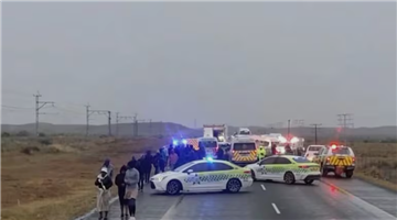 Khabar Odisha:two-buses-crashed-in-south-africa-21-killed-and-many-injured