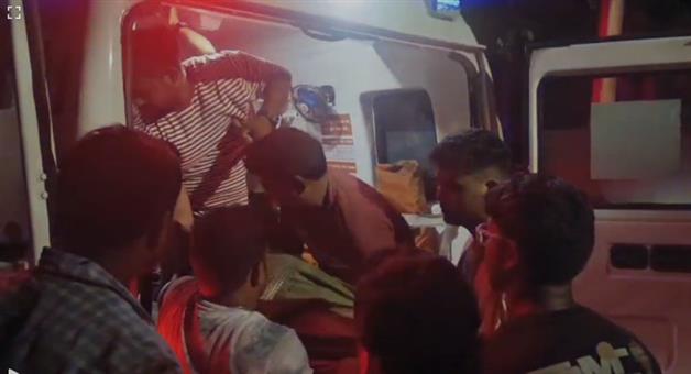 Khabar Odisha:two-people-including-a-dance-teacher-died-after-a-scooter-brake-failed-on-shefali-hills