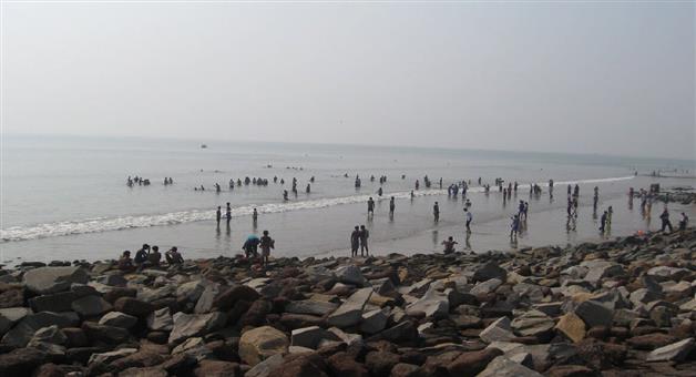 Khabar Odisha:two-tourist-drown-in-digha-beach-one-tourist-rescued