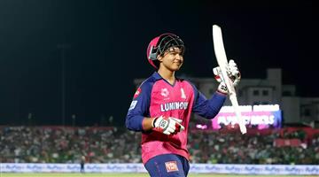 Khabar Odisha:vaibhav-sooryavanshi-asked-for-Rs-100-to-take-a-selfie