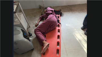 Khabar Odisha:vehicle-enroute-from-indore-to-puri-meets-with-accident-one-dead-six-injured