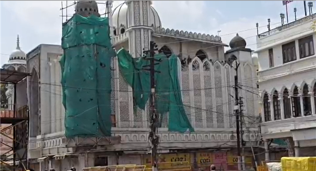 Khabar Odisha:violence-near-shahi-masjid-in-ujjain