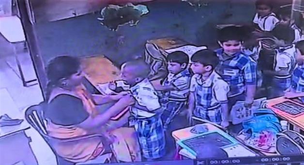 Khabar Odisha:visakhapatnam-school-teacher-slaps-student-death-case