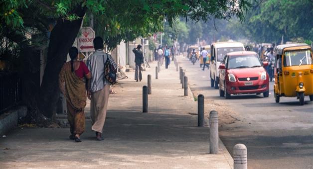 Khabar Odisha:walking-on-footpaths-is-a-fundamental-right-said-supreme-court