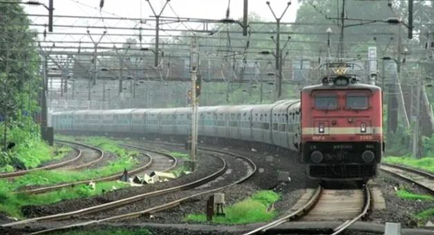 Khabar Odisha:weekly-special-train-runs-between-visakhapatnam-shalimar