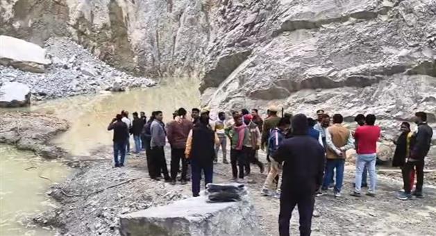 Khabar Odisha:workers-trapped-mining-incident-obra-police-Bilari-in-Sonbhadra-of-Uttar-Pradesh