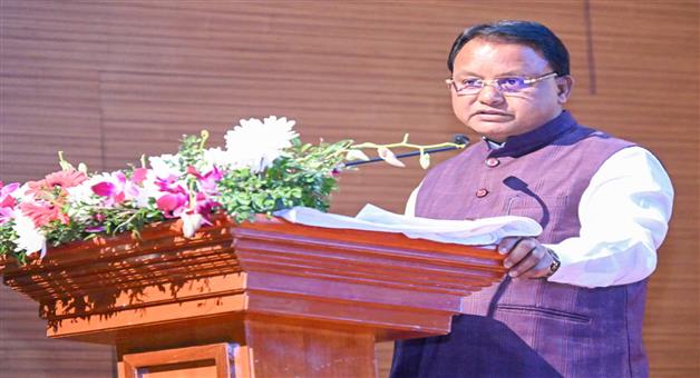 Khabar Odisha:young-man-rushed-to-the-chief-minister