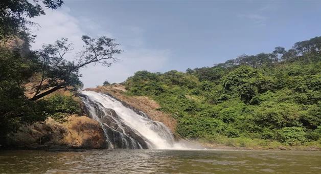 Khabar Odisha:youth-missing-at-garjan-khol-waterfall-while-bathing